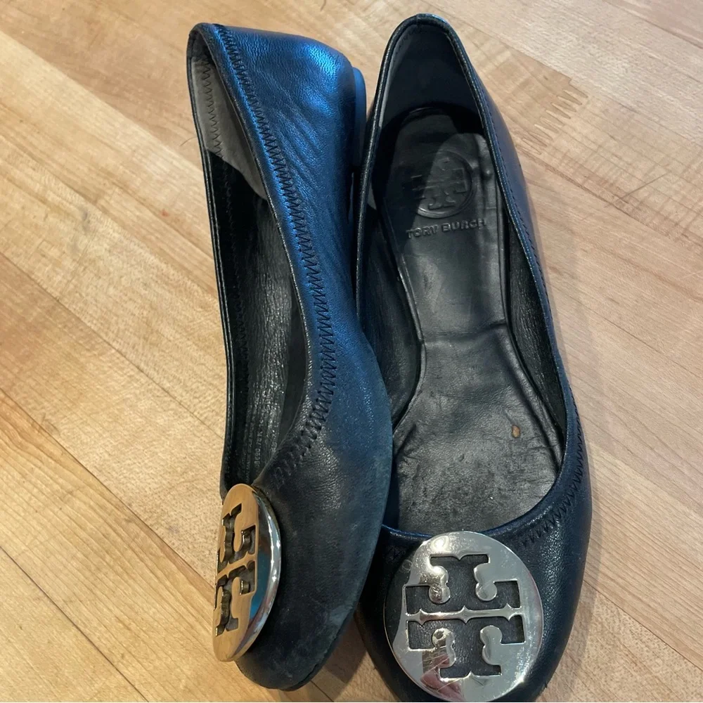 Tory Burch Flats Women's Size 6M Black Leather - Picture 2 of 12